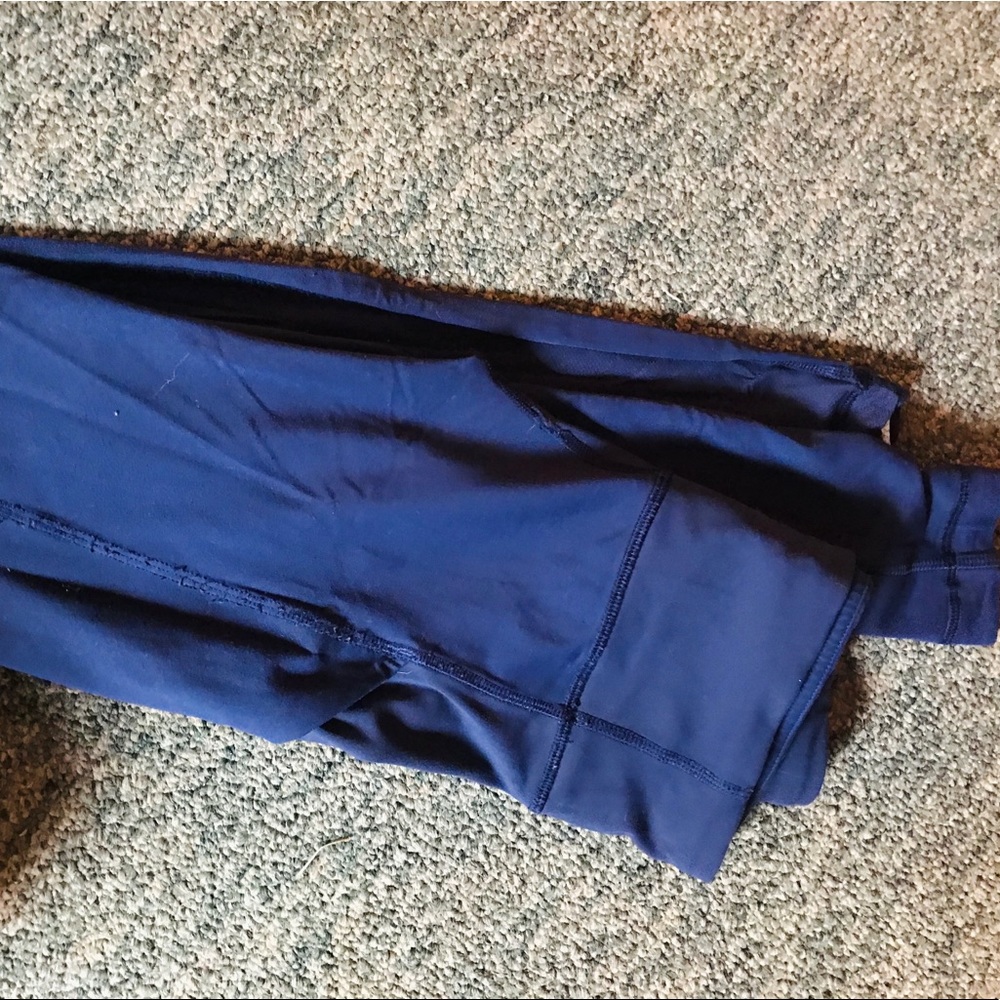 Dark blue lululemon high rise yoga pants leggings